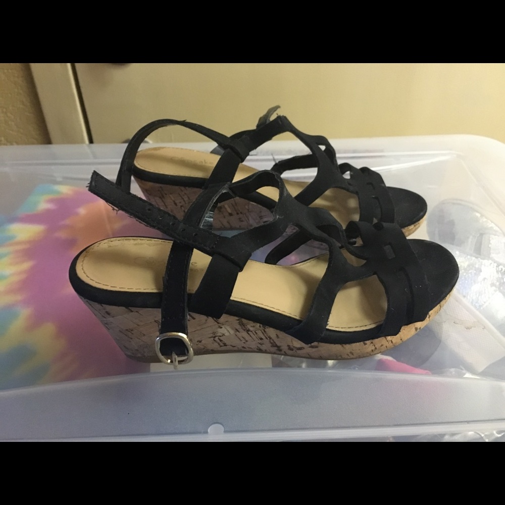 Girls size 3 wedges